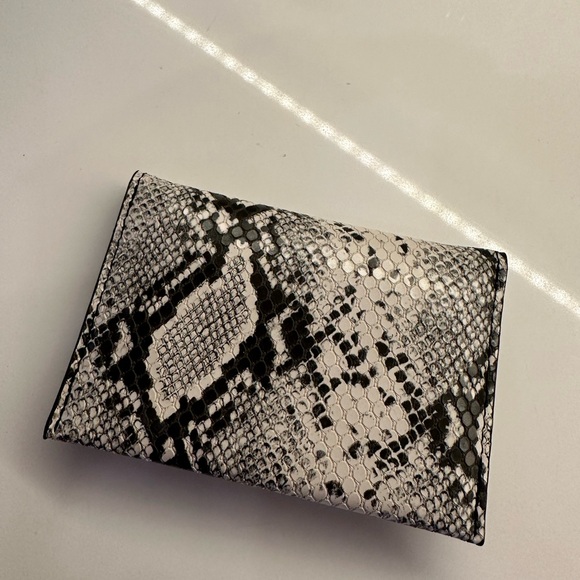 Snakeskin envelope wallet - Picture 2 of 3